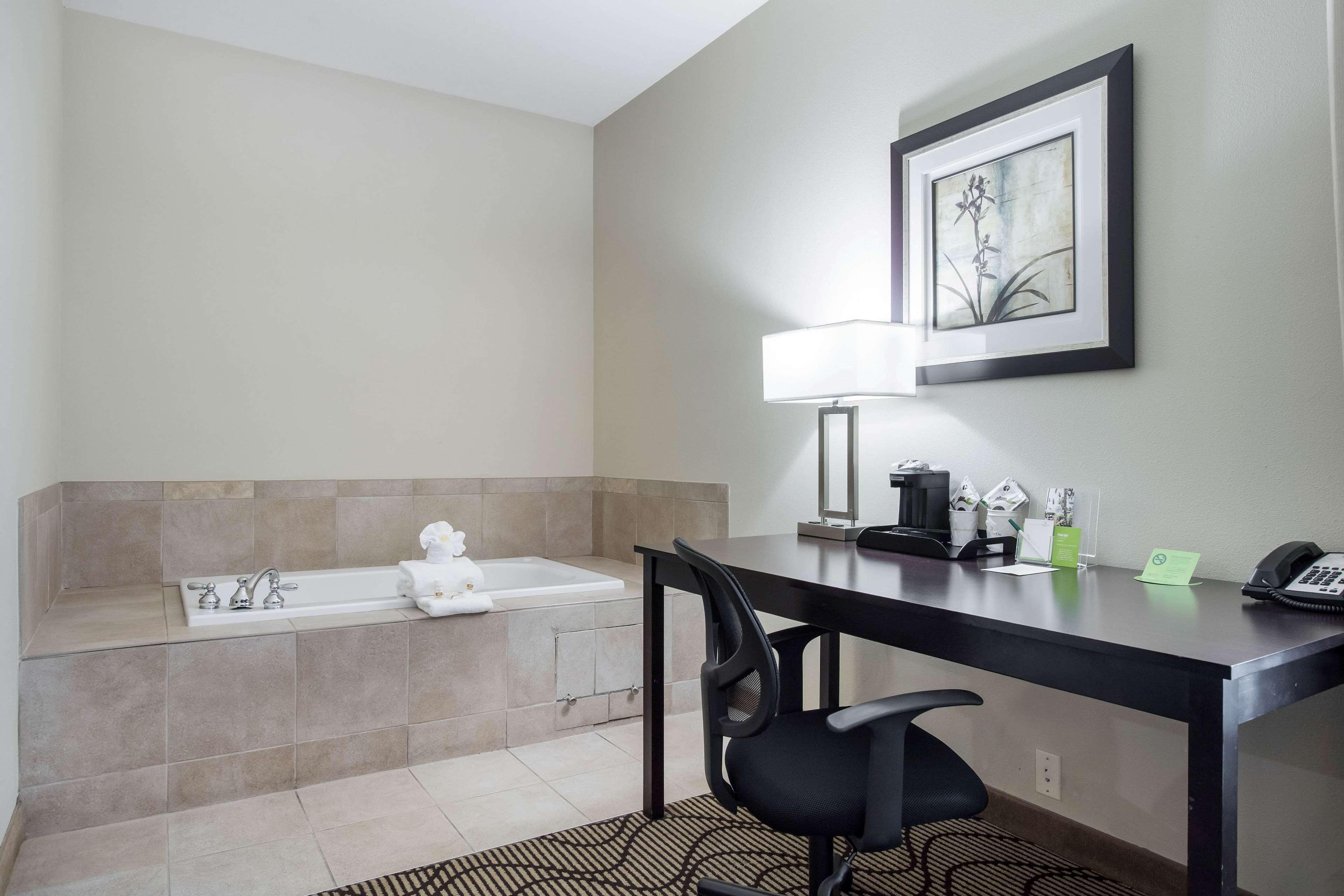 La Quinta By Wyndham Auburn Hotell Eksteriør bilde