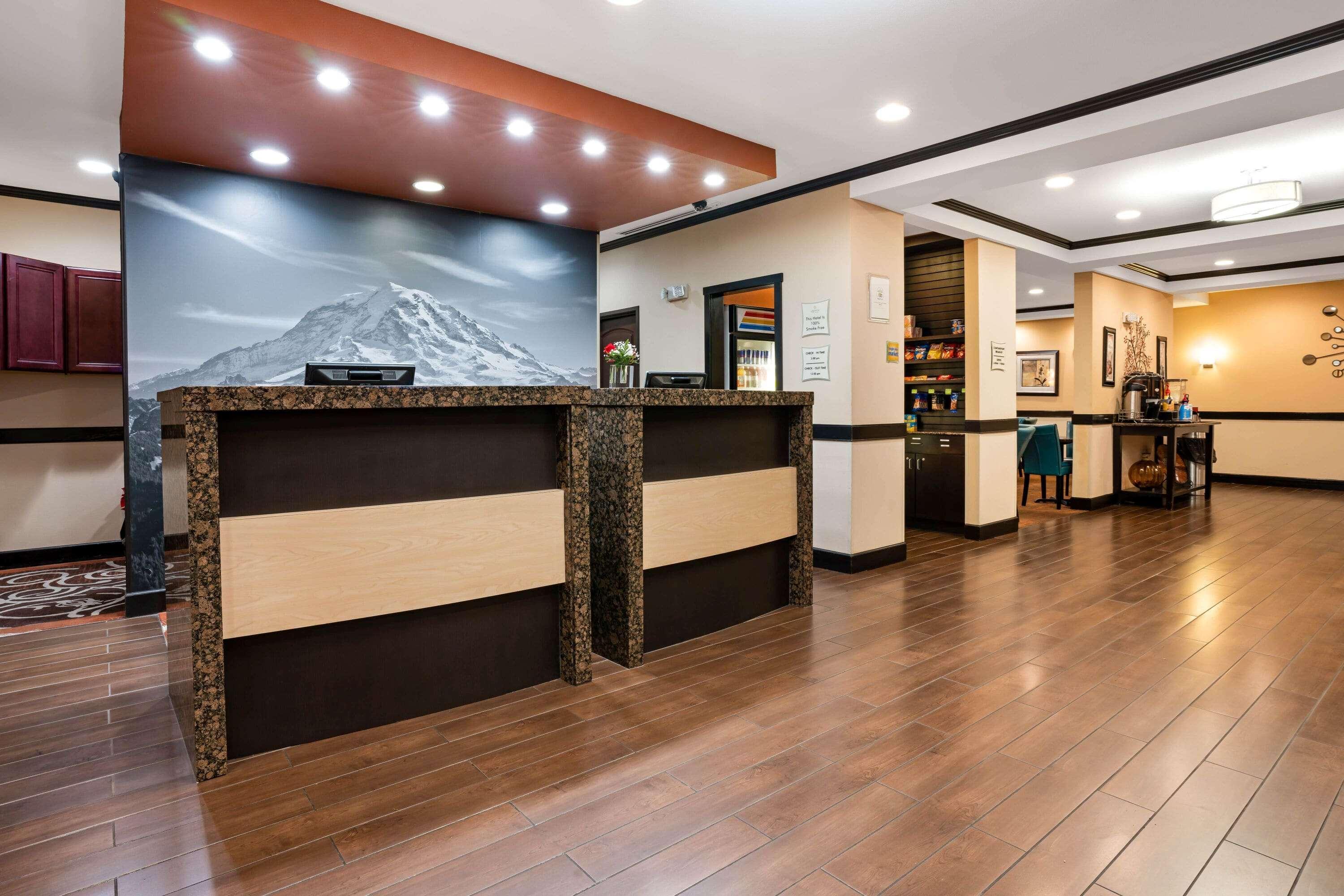 La Quinta By Wyndham Auburn Hotell Eksteriør bilde